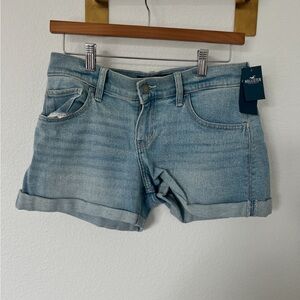 NWT Hollister Low Rise Vintage Baggy Shorts 3” inseam